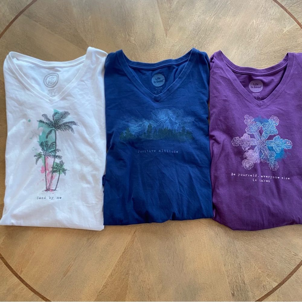 Life Is Good t-shirt bundle: SZ L | 2 long sleeve, 1 short sleeve